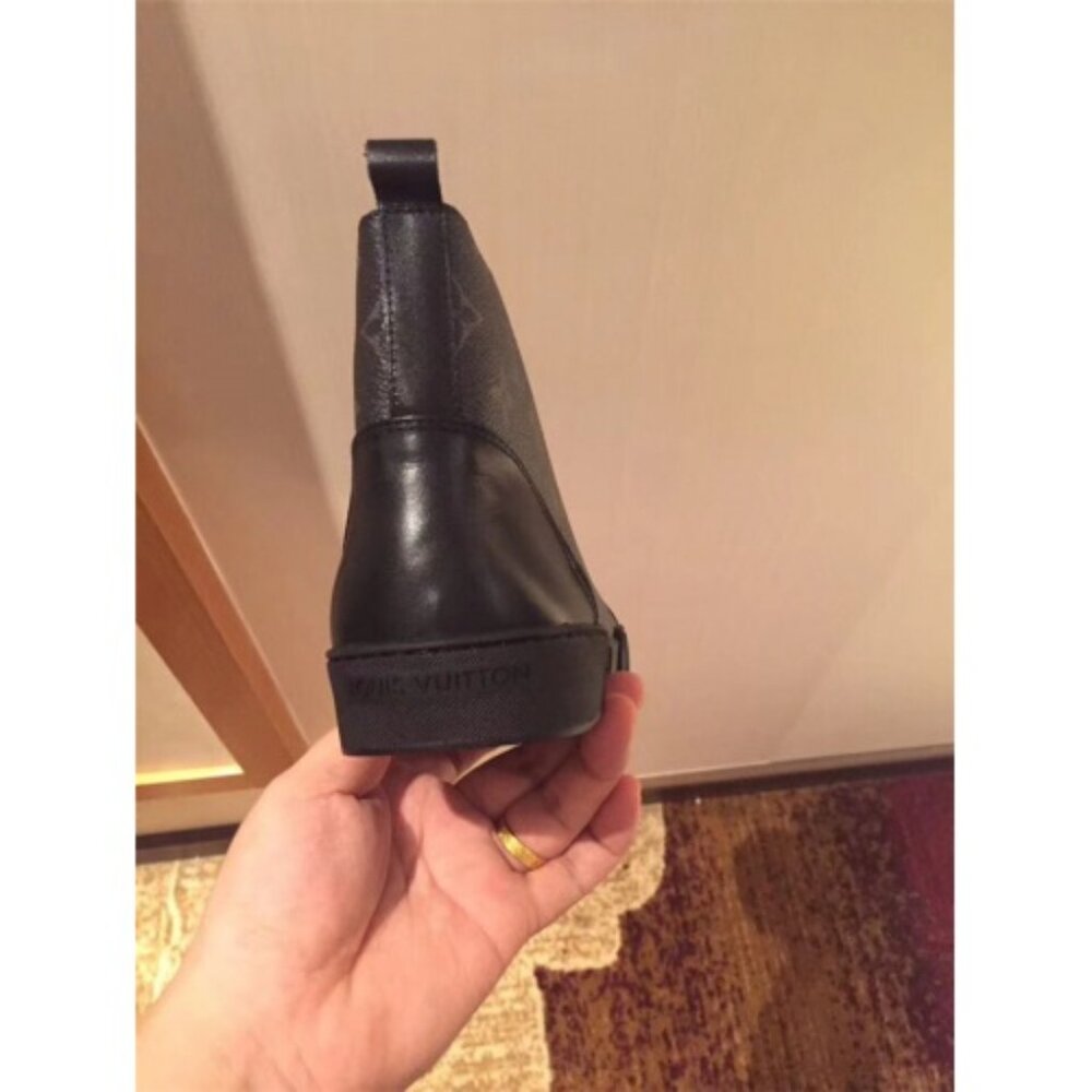 LOUIS VUITTON MONOGRAM BROWN BOOTS-SNEAKERS SIZE 7 - Picture 4 of 5